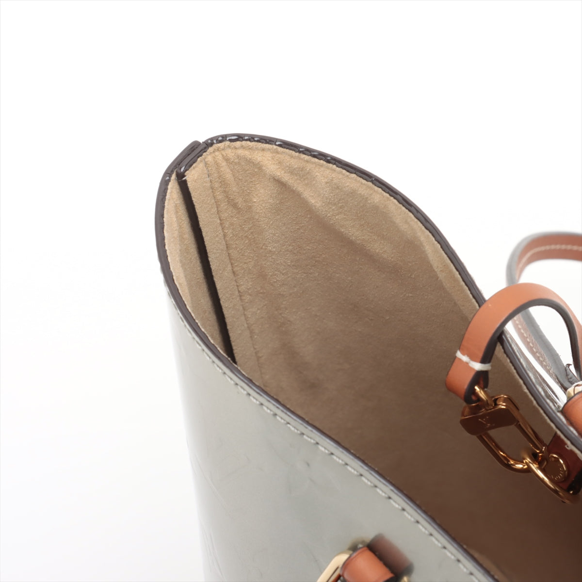 High Quality Louis Vuitton Monogram Vernis Long Beach PM Silver