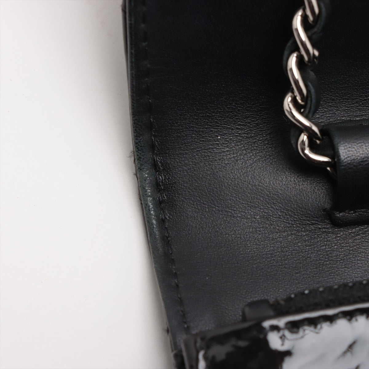 Premium Chanel CC Logo Matelasse Patent Leather Chain Wallet Black