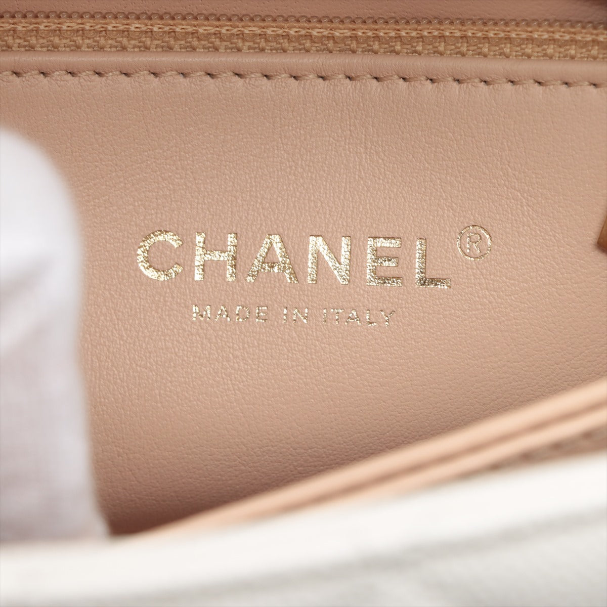 Chanel CC Logo 24 XS  Caviar Skin Chain Shoulder Bag White * PREORDER *