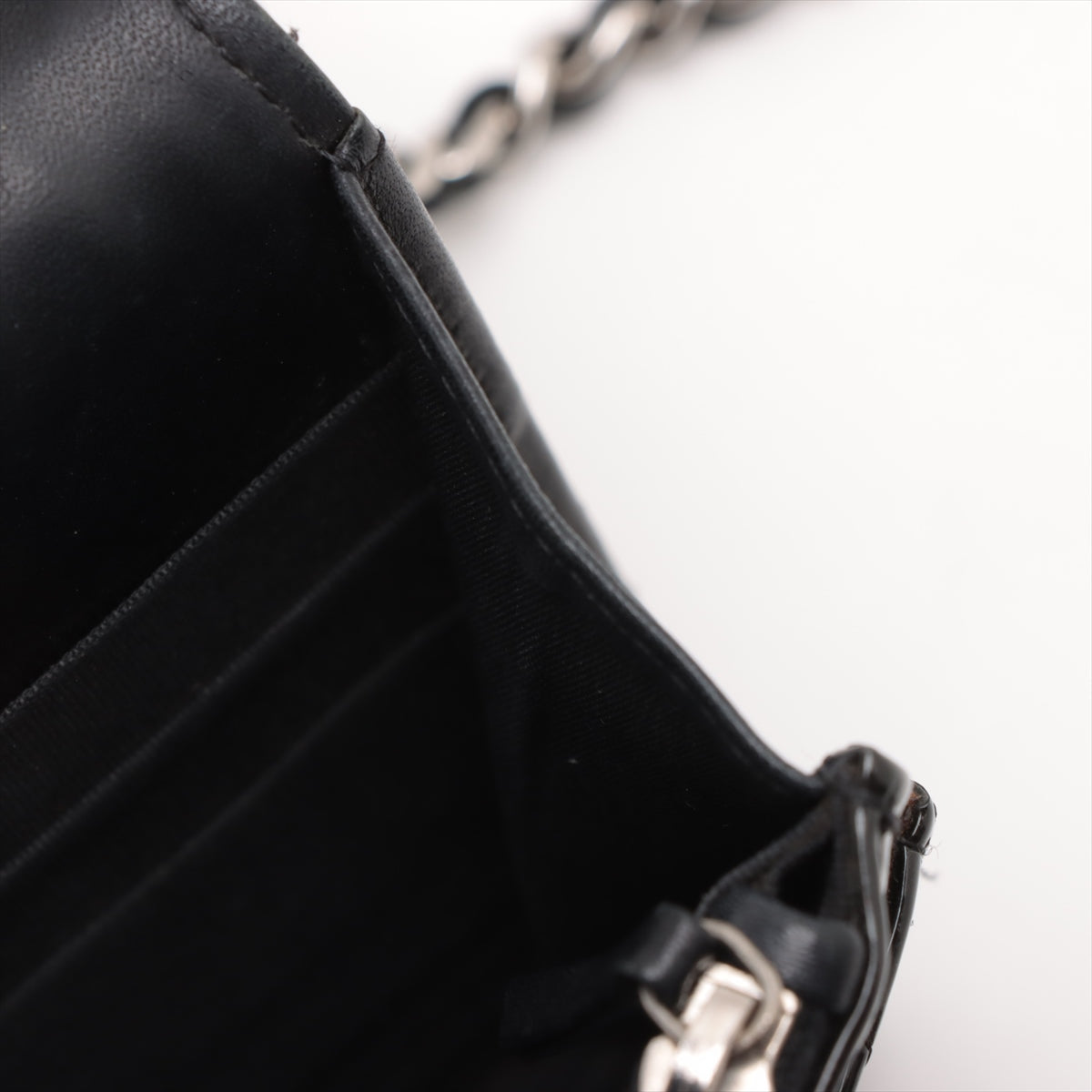 Preloved Chanel CC Logo Matelasse Patent Leather Chain Wallet Black
