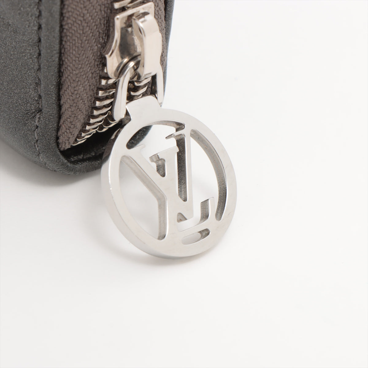 Louis Vuitton Monogram Emboss Zippy Wallet Black * PREORDER *