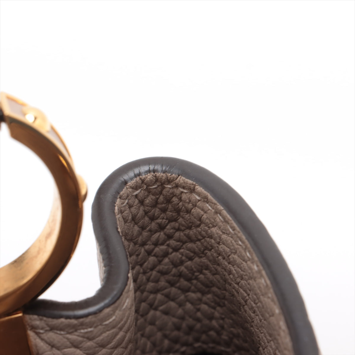 Louis Vuitton Capucines MM Galet