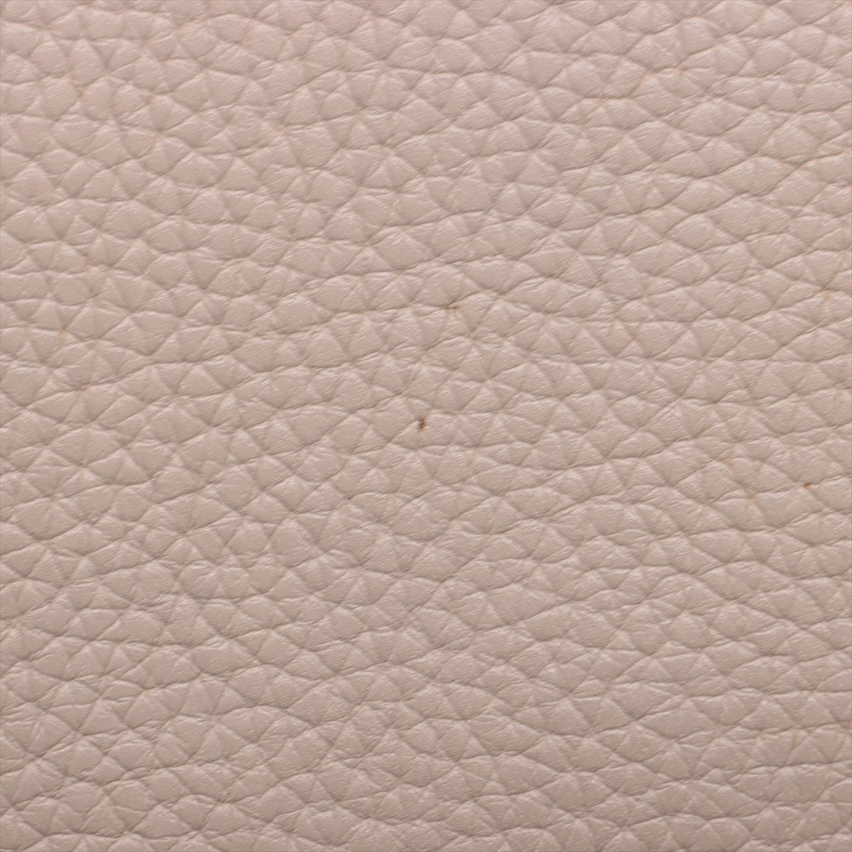 Louis Vuitton Capucines MM Galet