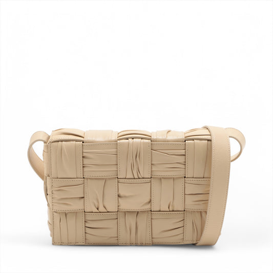 Bottega Veneta Maxi Intrecciato Cassette Leather Two-Way Shoulder Bag Beige * PREORDER *