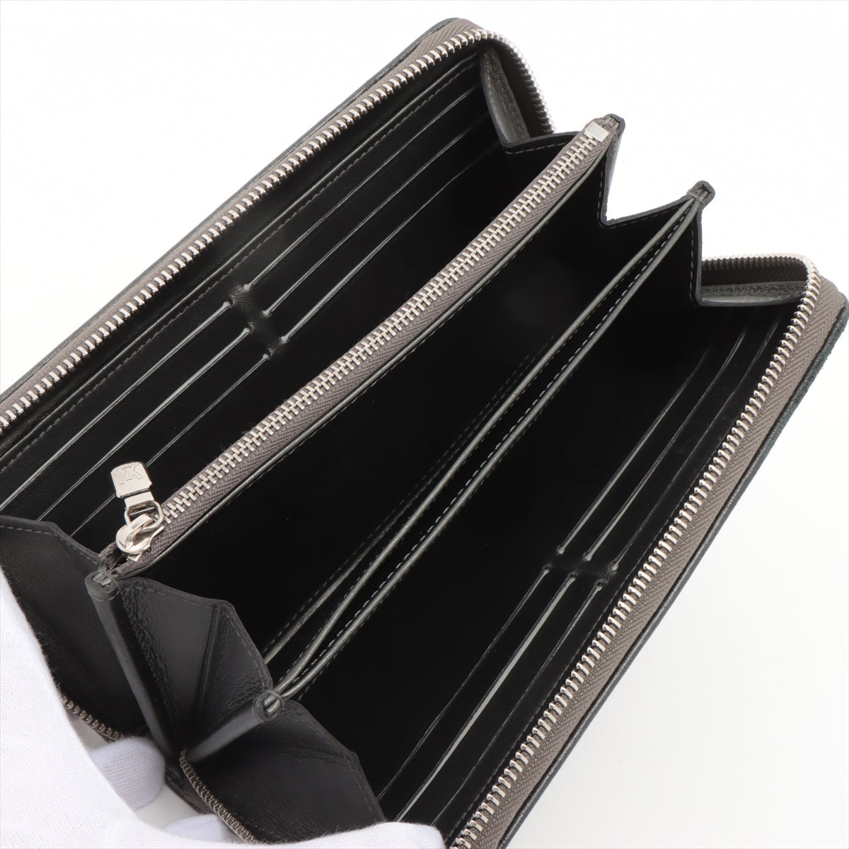 Louis Vuitton Monogram Emboss Zippy Wallet Black * PREORDER *