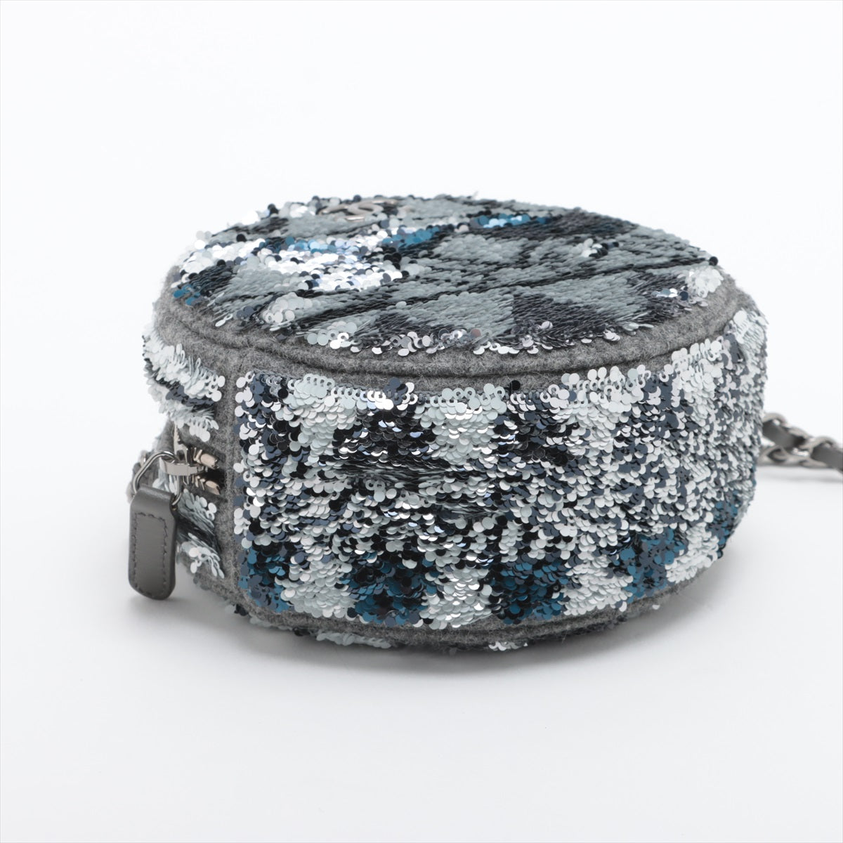 Chanel CC Logo Sequins x Wool Chain Round Shoulder Bag Gray * PREORDER *
