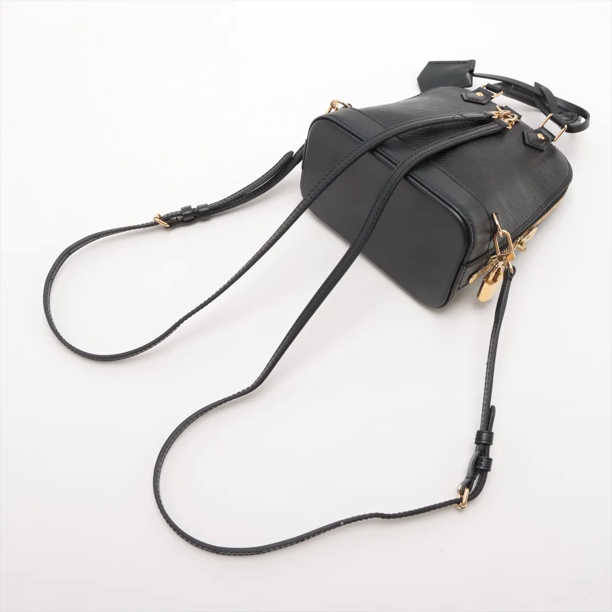 Top Buy Second Hand Louis Vuitton Epi Alma Backpack Black