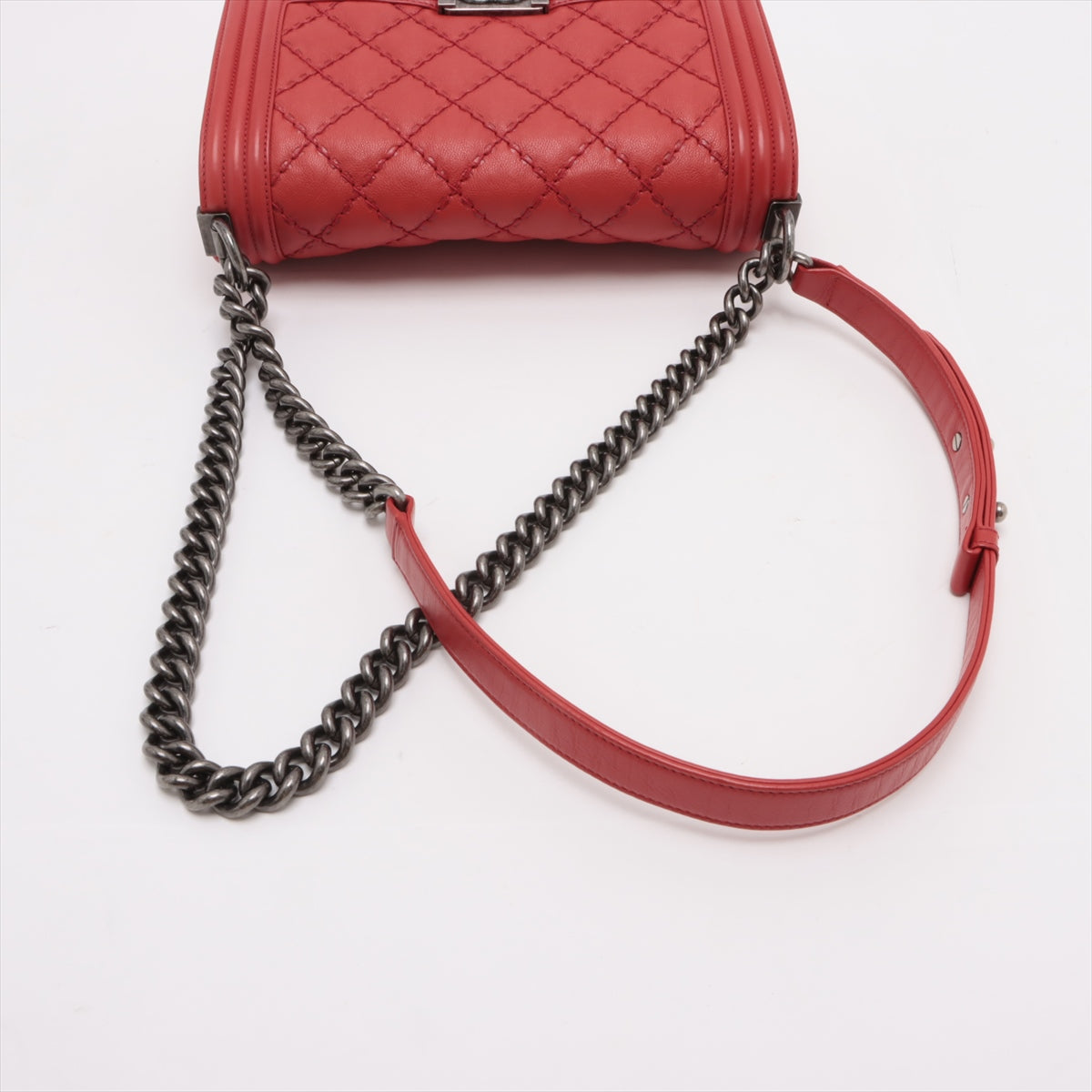 Chanel Boy Chanel 25 Matelasse Leather Chain Shoulder Bag Red * PREORDER *
