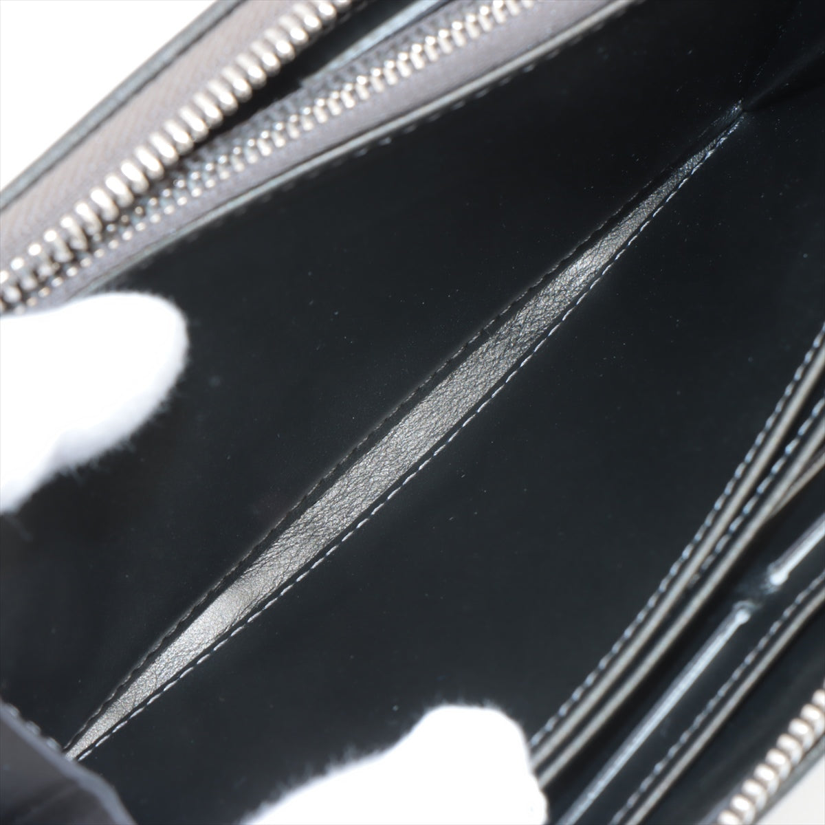 Louis Vuitton Monogram Emboss Zippy Wallet Black * PREORDER *