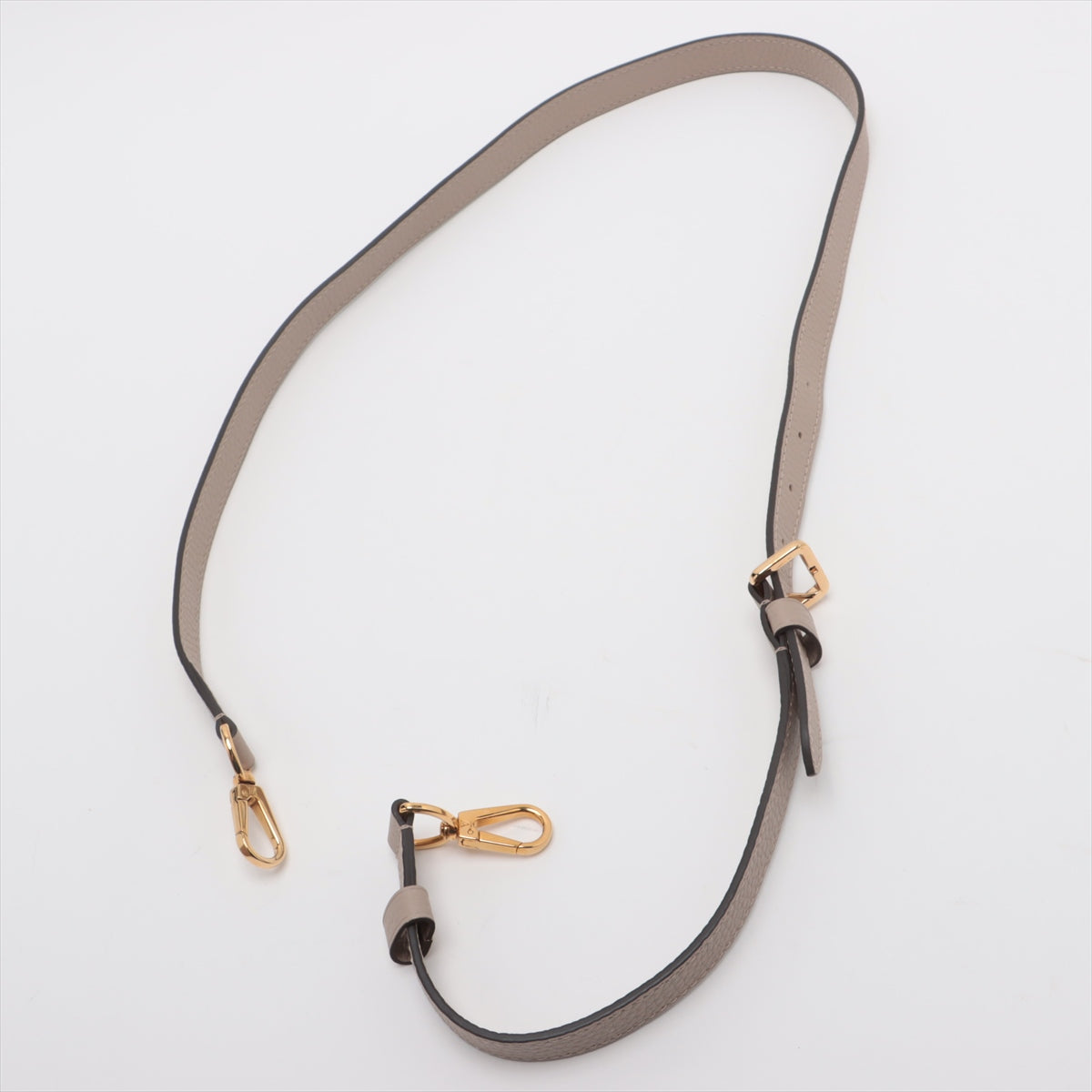 Louis Vuitton Capucines MM Galet