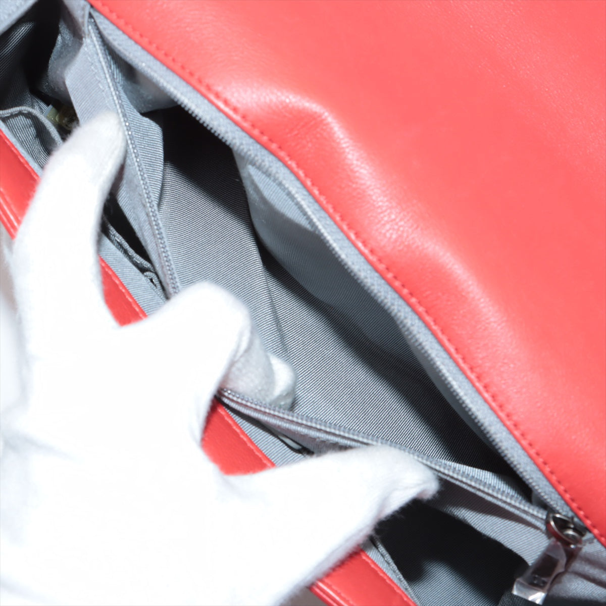 Top rated Chanel Boy Large Matelasse Lambskin Chain Shoulder Bag Red