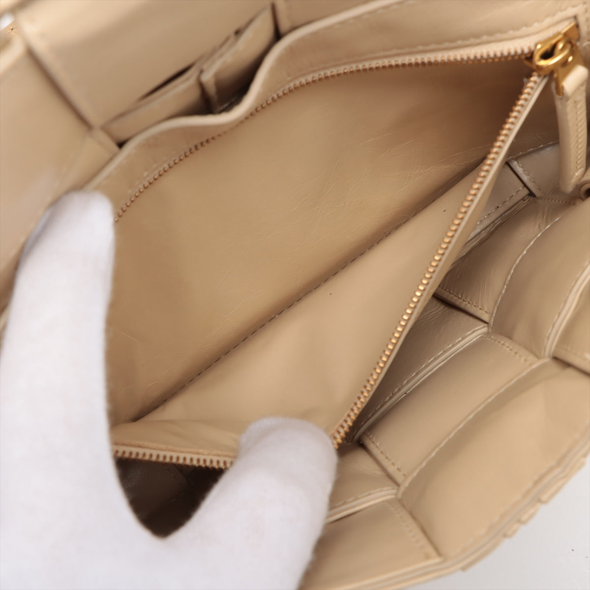 Bottega Veneta Maxi Intrecciato Cassette Leather Two-Way Shoulder Bag Beige * PREORDER *