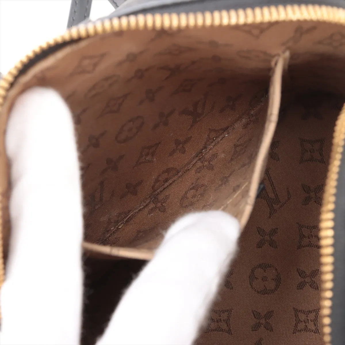 Designer Buy Second Hand Louis Vuitton Epi Alma Backpack Black