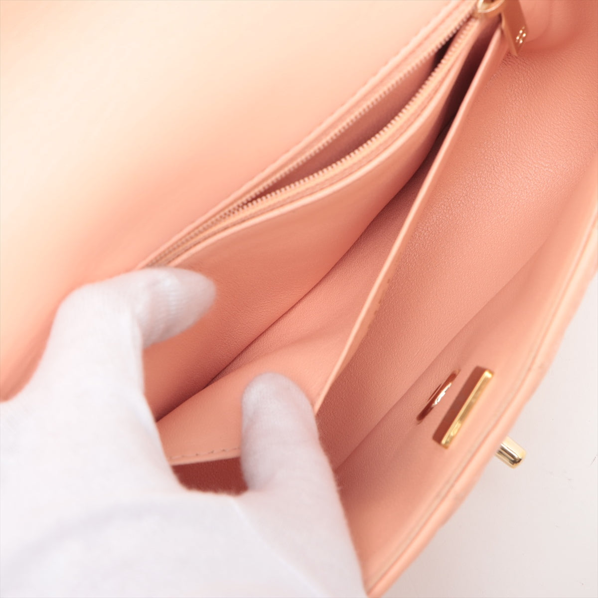 Chanel CC Logo Mini Matelasse 20 Lambskin Single Flap Single Chain Bag Salmon Peach * PREORDER *